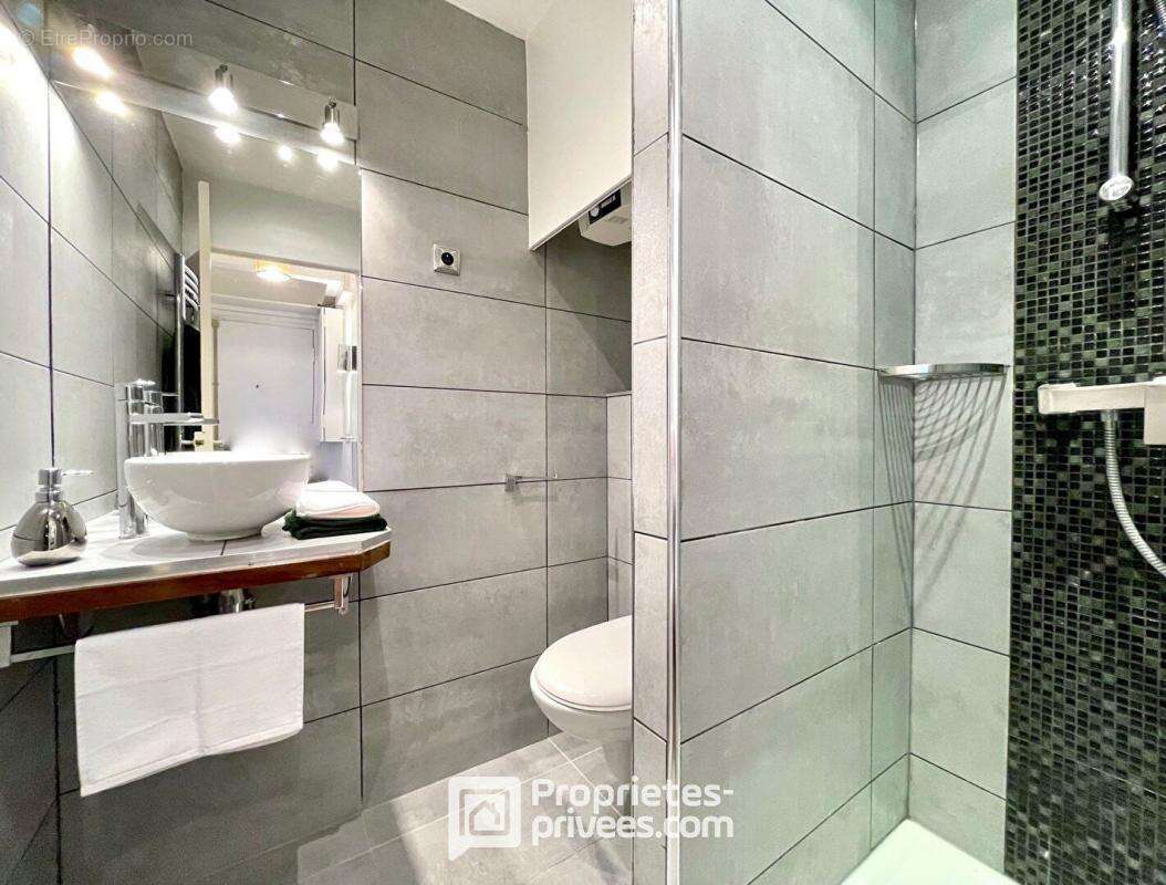 Appartement à PARIS-18E