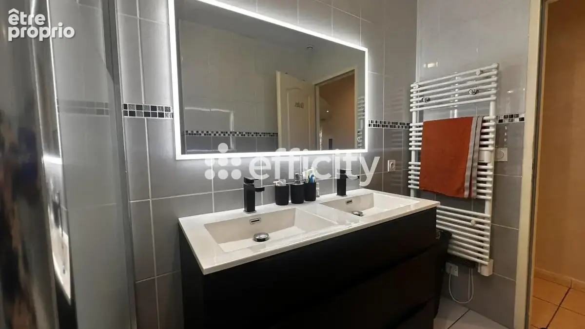 Maison 5 pièces 141 m² à vendre à Loriol-Sur-Drome (26270) - photo 9