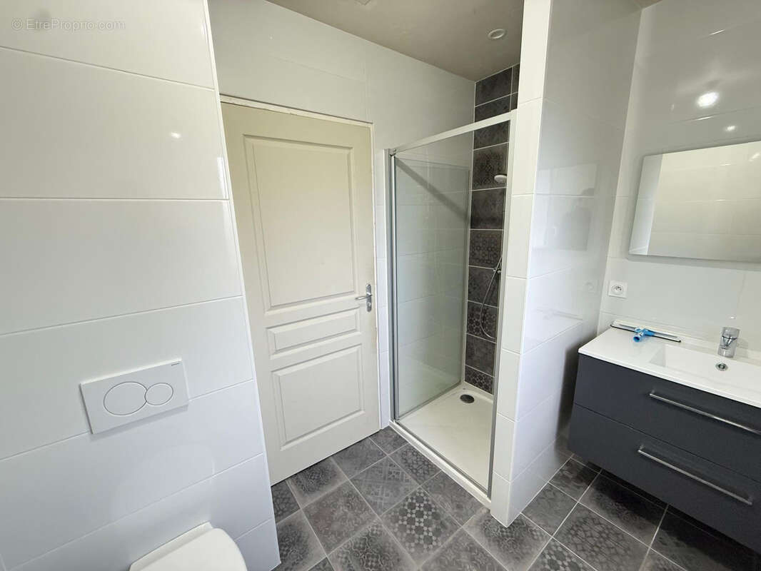 Maison à MONTREVAULT