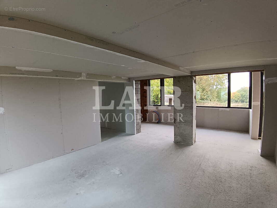 Maison à LE MELE-SUR-SARTHE