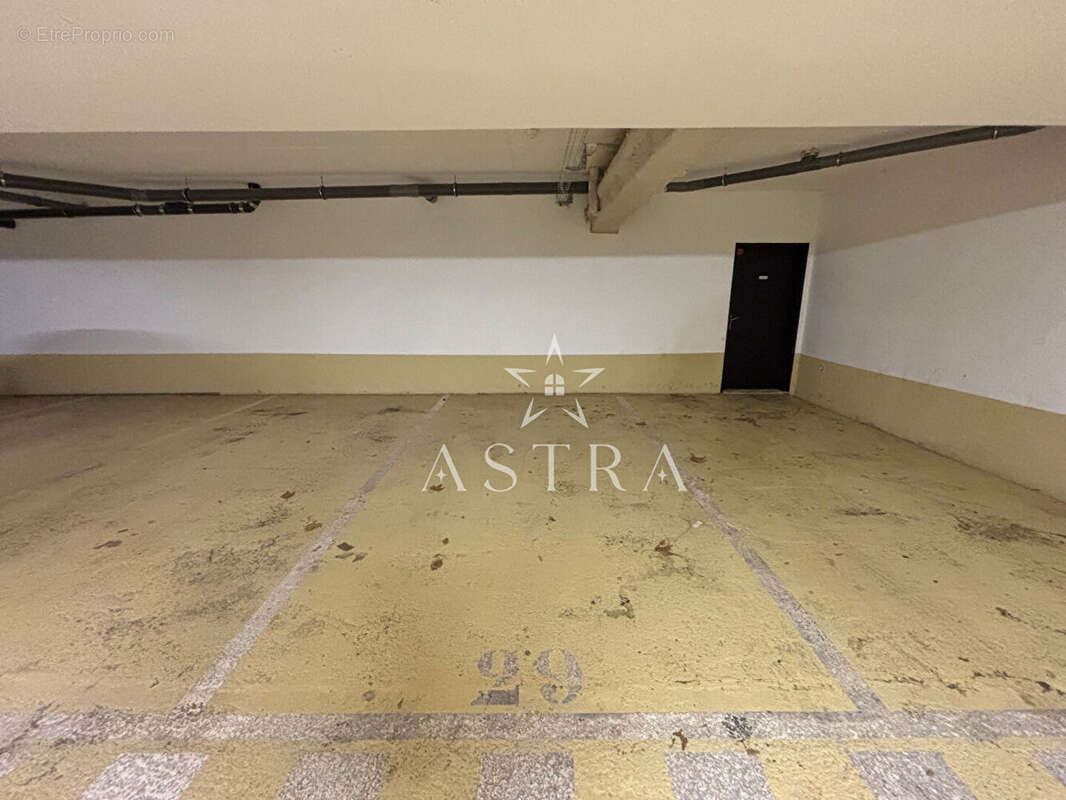 Parking à ANTONY