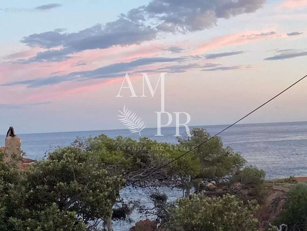 Villa Front de Mer à ANTHÉOR – 6 Pièces, 5 Chambres, Vue Mer Panoramique - photo 8