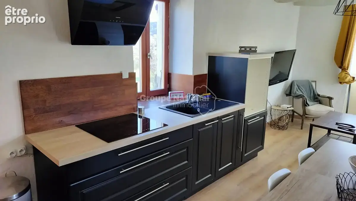 Maison de village en pierre 42 m2 avec jardinet de 30m2 - photo 3