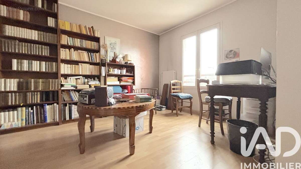 Photo 2 - Appartement à LES ULIS