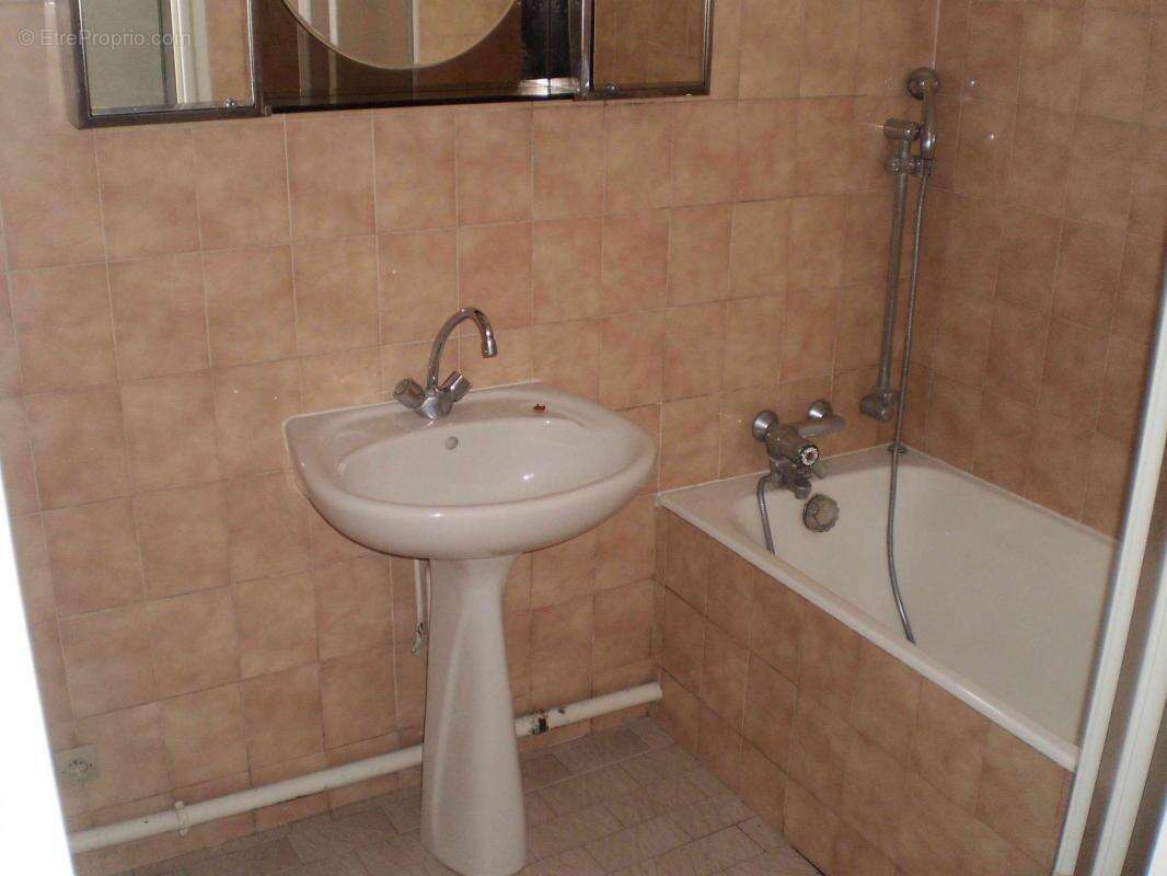 Appartement à SAINT-DENIS