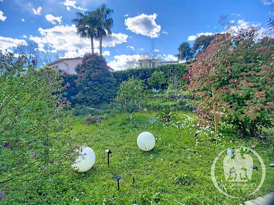 Appartement à VENCE