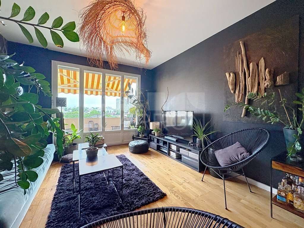 Appartement à LYON-8E