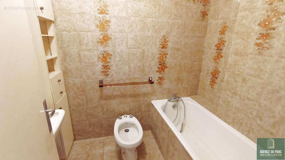Appartement à VILLE-D'AVRAY