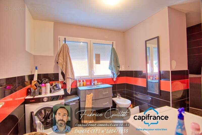 Doubs (25), à vendre Besançon, Les Montboucons, Maison 235 m2 ( T4 + T3 ) + terrain de 669 m2 - photo 17