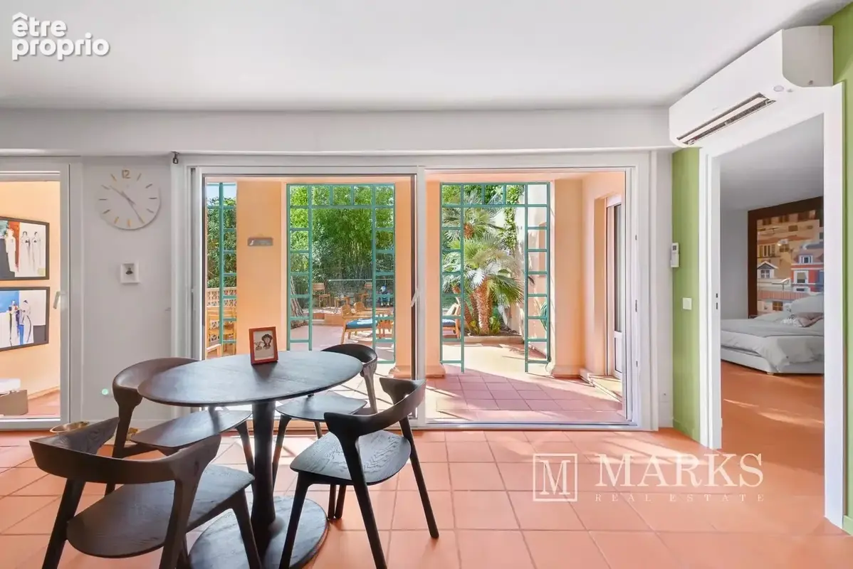Appartement rénové d'une chambre avec grande terrasse orientée au sud - photo 2