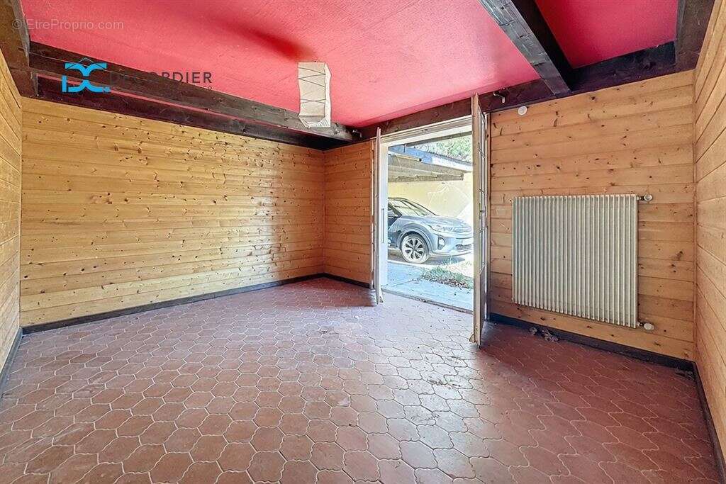 Lyaud - propriete 18 689 m² et maison de 180m2 - photo 22
