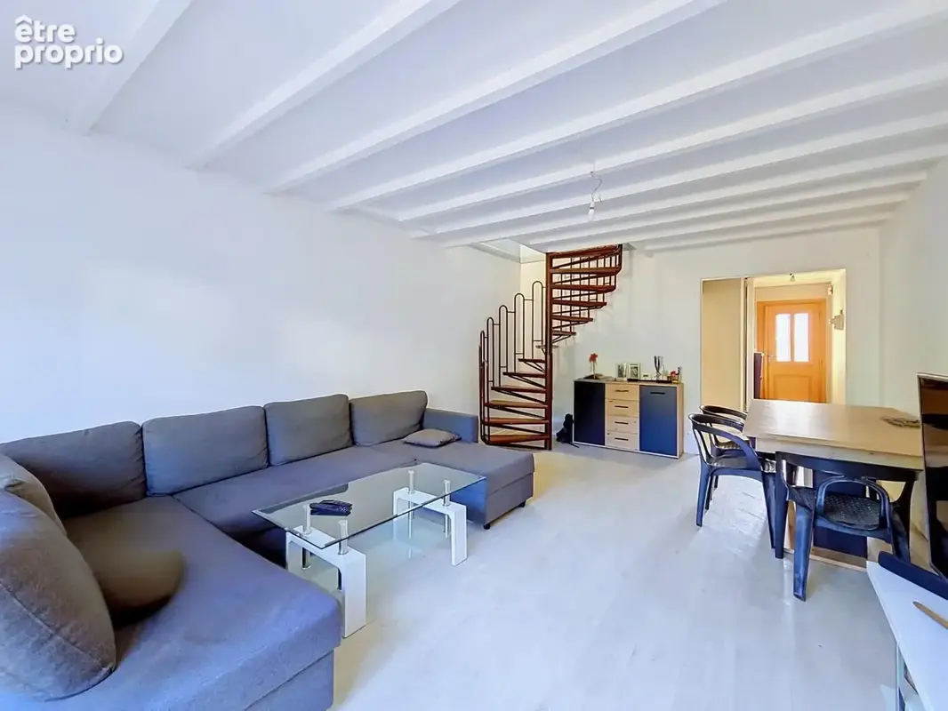 Photo 1 - Maison à SAINT-QUENTIN-FALLAVIER