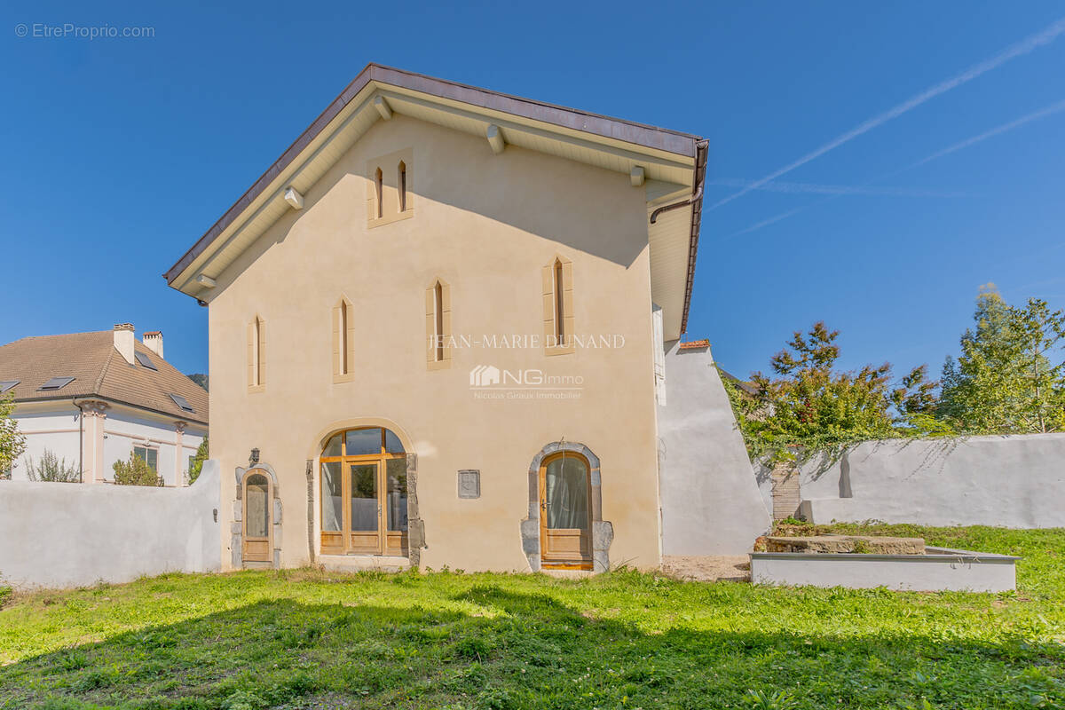 Maison à BONNE