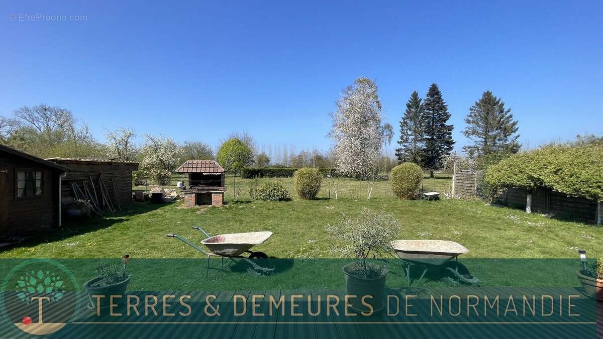 Maison à GREGES