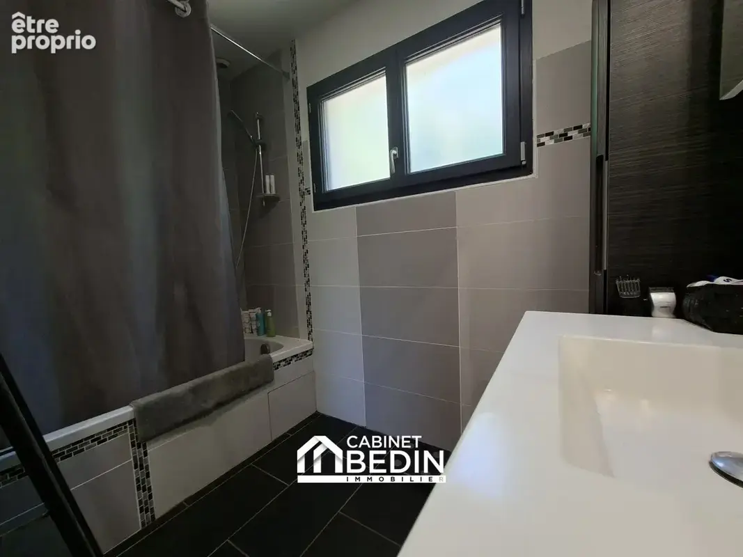 Maison 245 m² à Illats  - photo 7
