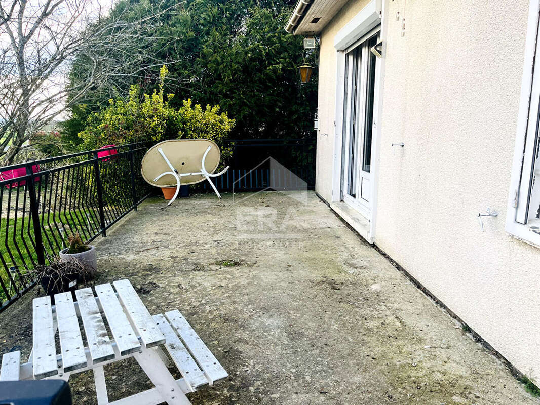 Maison à COUCY-LE-CHATEAU-AUFFRIQUE