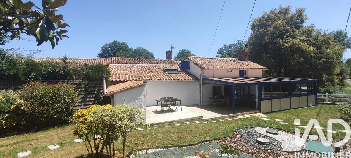 Photo 1 - Maison à FOMPERRON