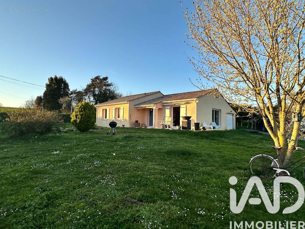 Photo 1 - Maison à TAIZE-AIZIE