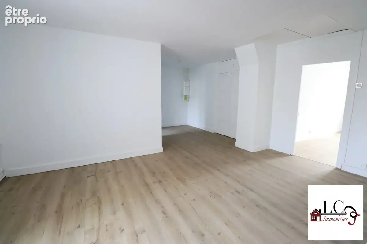 Appartement 311 m² à vendre à Nevers (58000) - photo 3