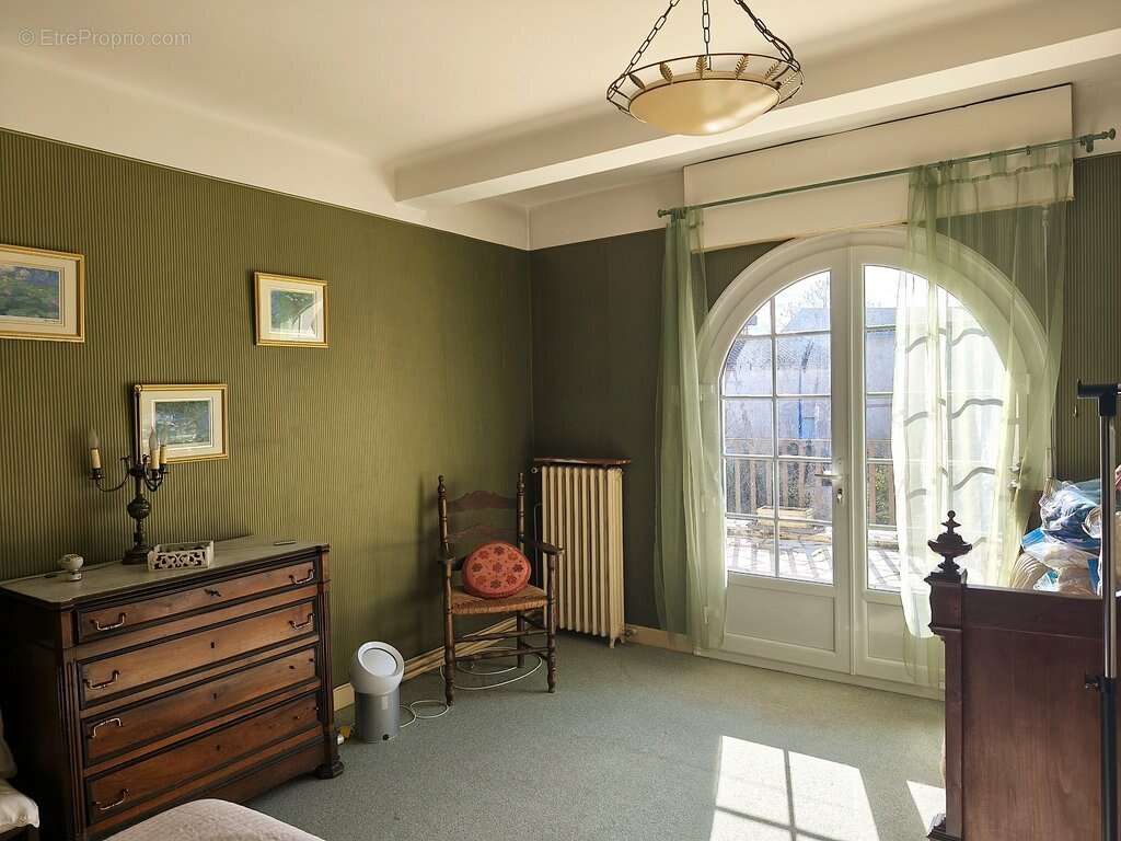 Maison à NEGREPELISSE