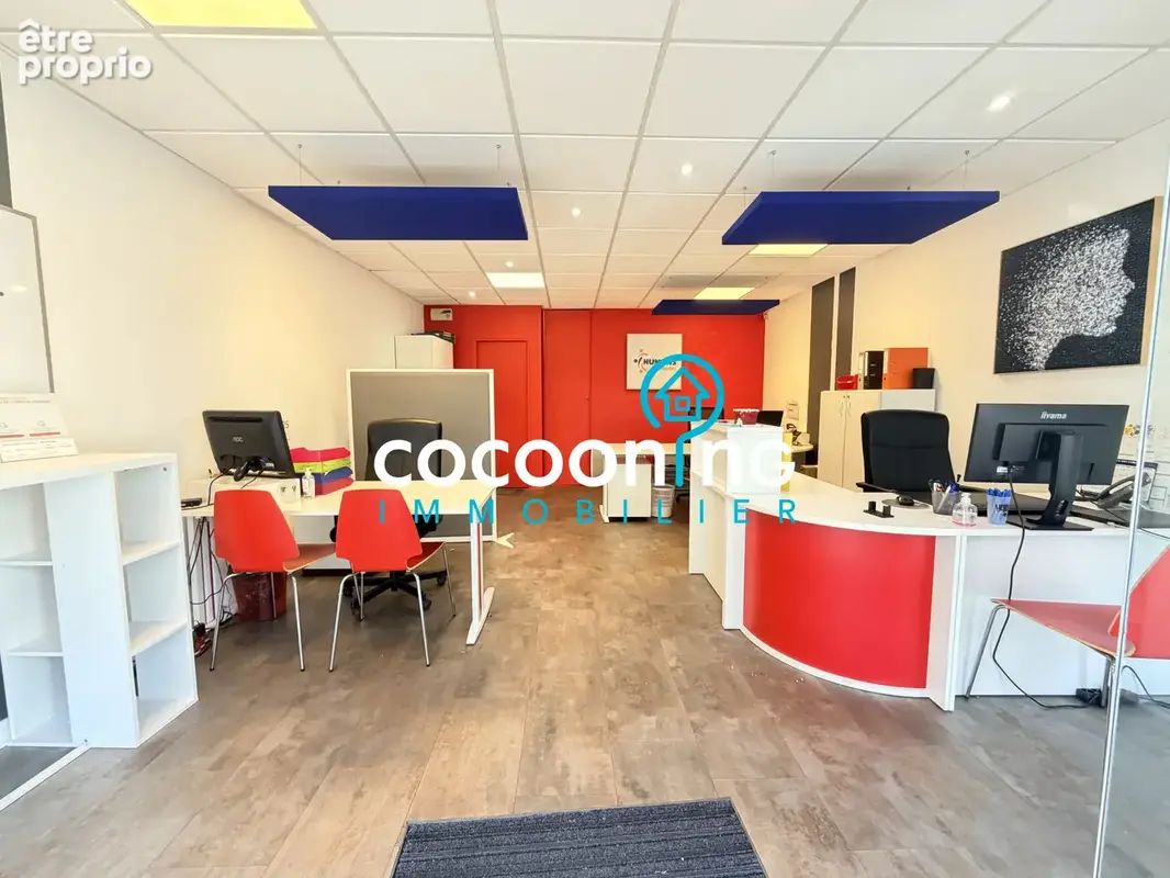 Commerce 99 m² à vendre à Vallet (44330) - photo 2