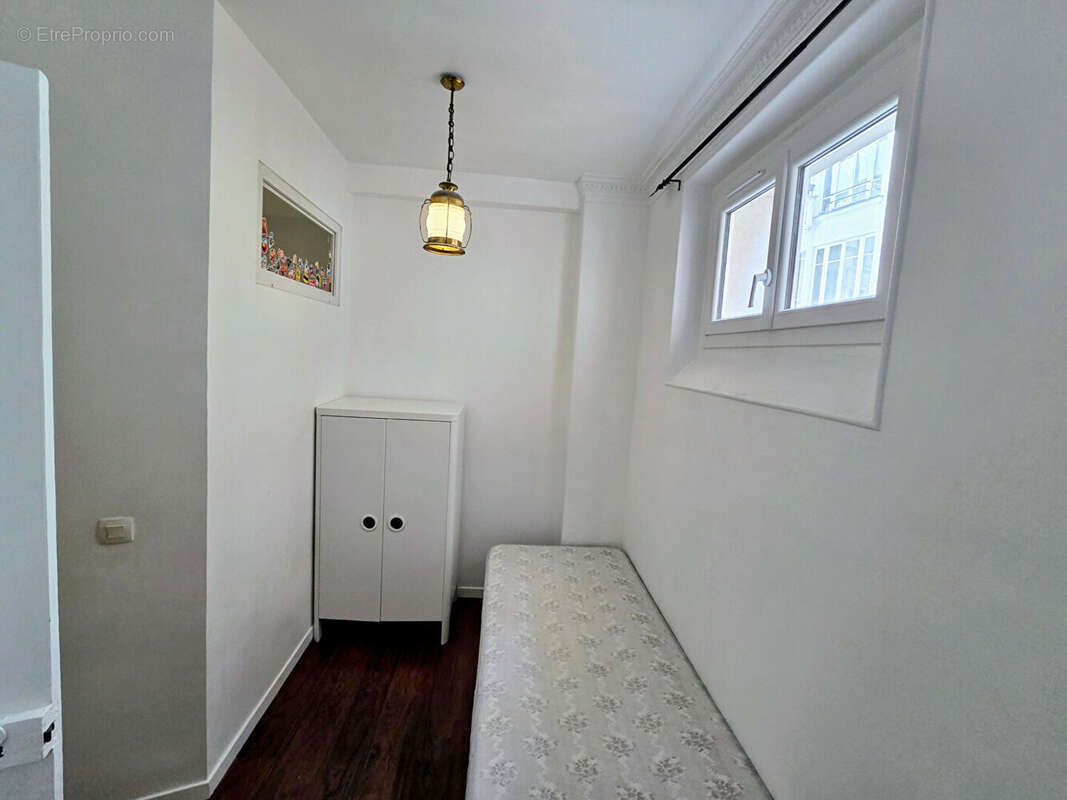 M° Sèvres - Lecourbe  - 6P + Chambre de service - photo 8