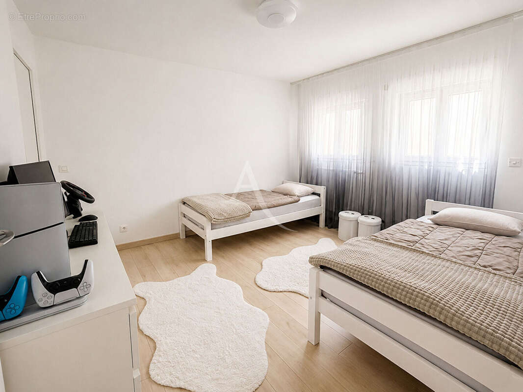 Appartement à FONTENAY-SOUS-BOIS