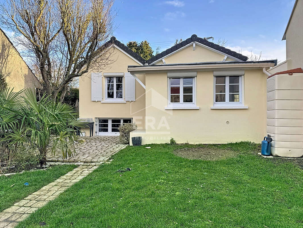 Maison à CHAUMONTEL