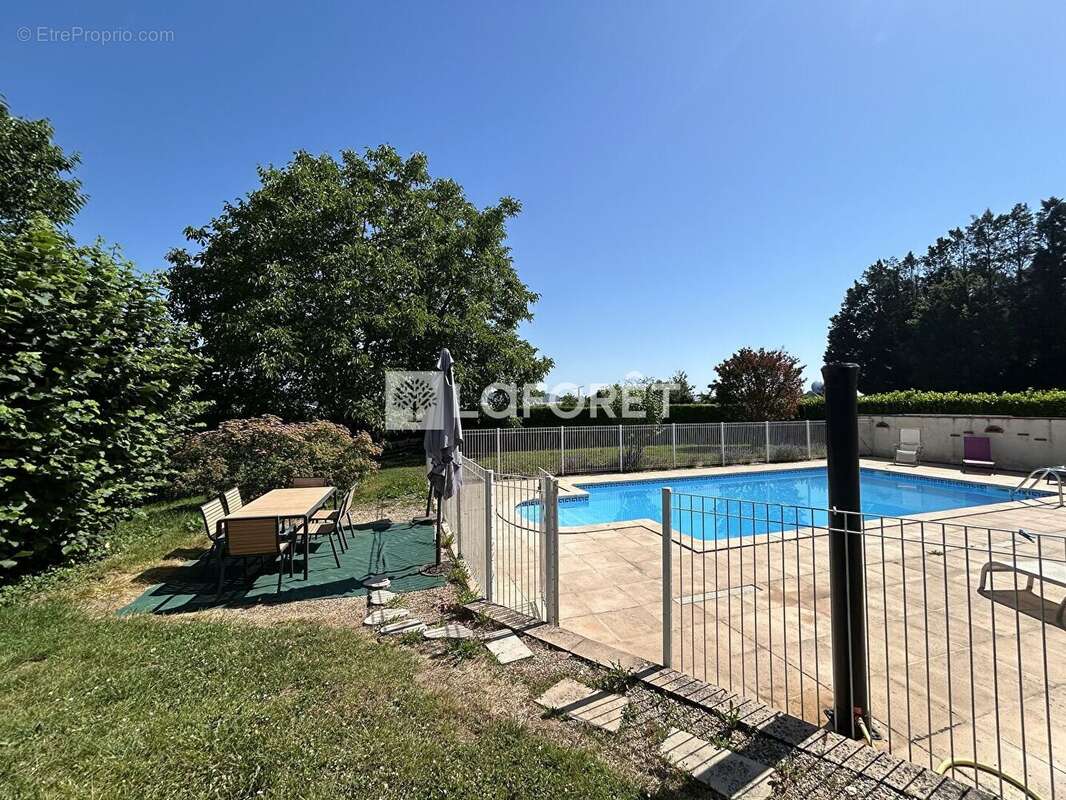 Maison Lizac 5 pièce(s) 172.11 m2 - photo 3