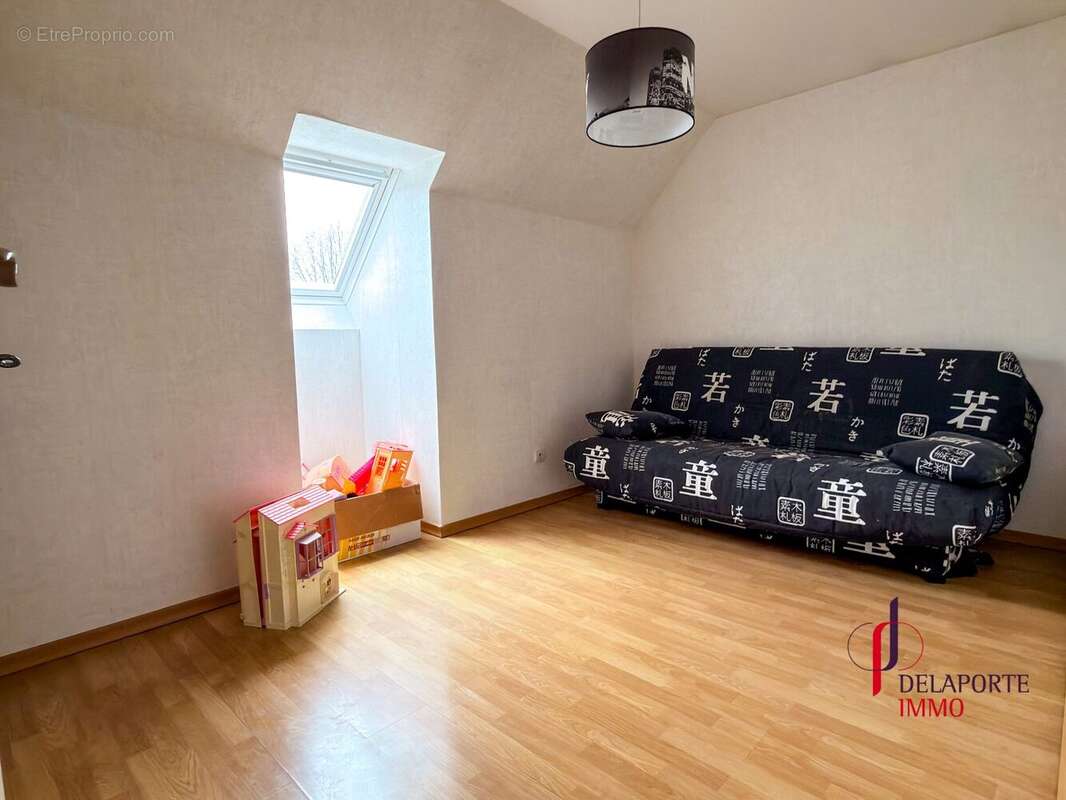 Maison à MERY-SUR-OISE