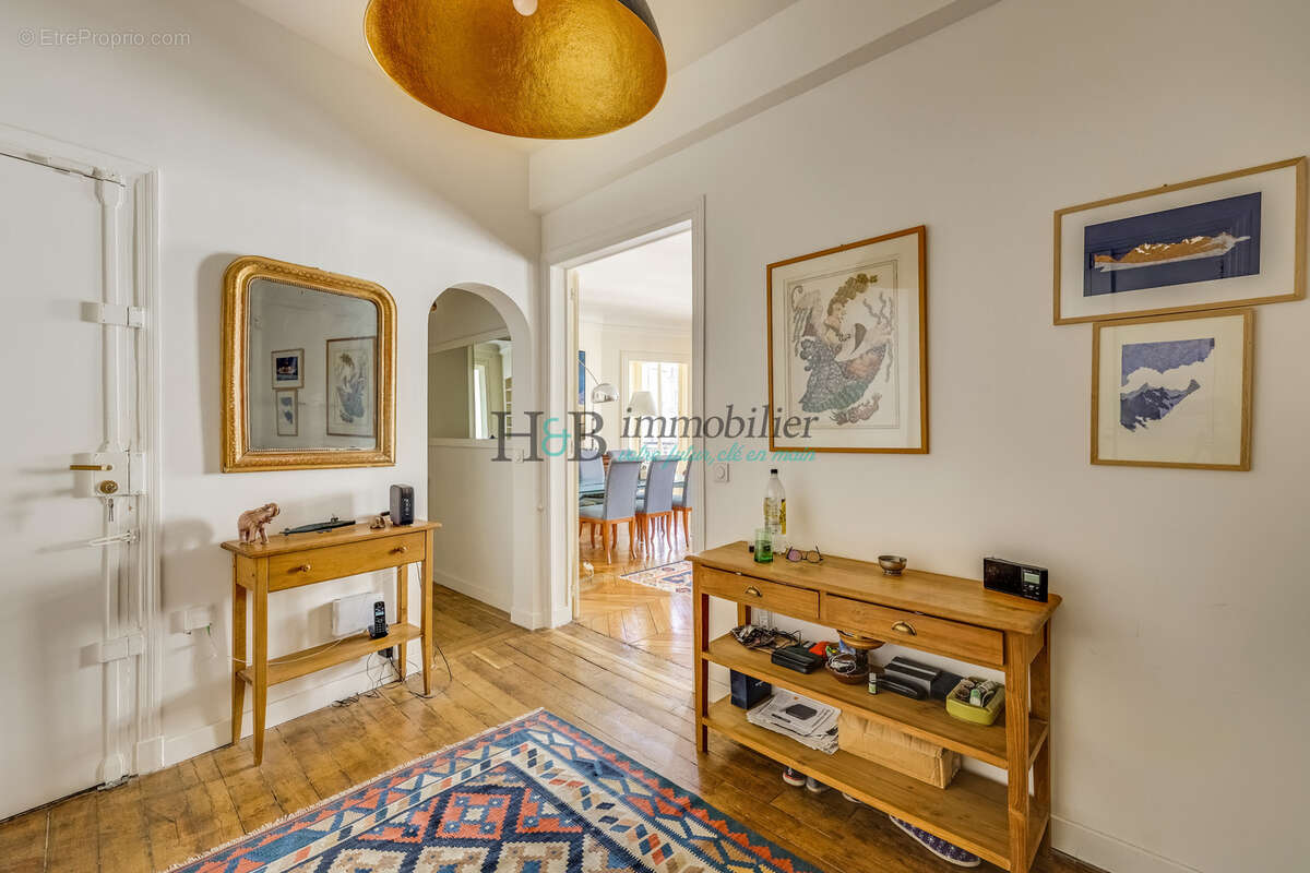 Appartement à PARIS-9E