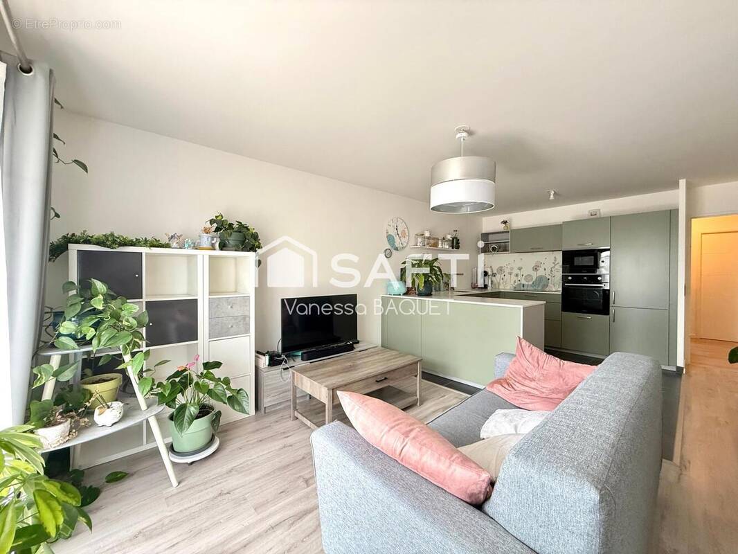 Photo 1 - Appartement à LE PLESSIS-BOUCHARD