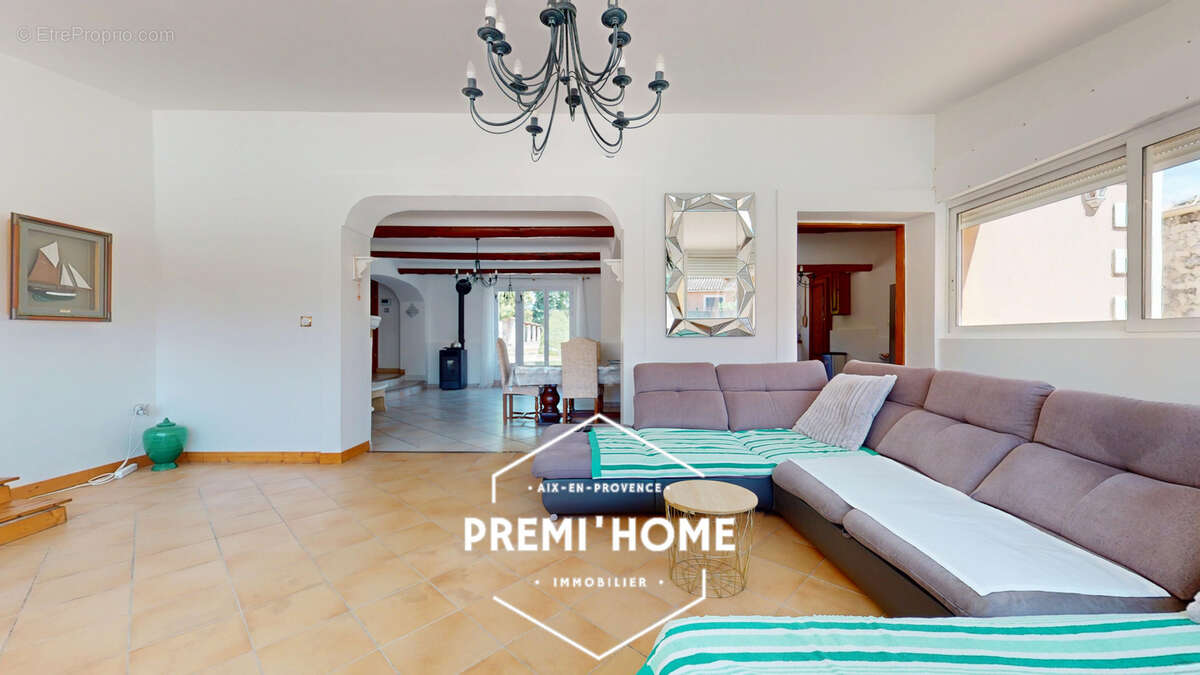 Maison 4 chambres a vendre a gardanne avec piscine - photo 9
