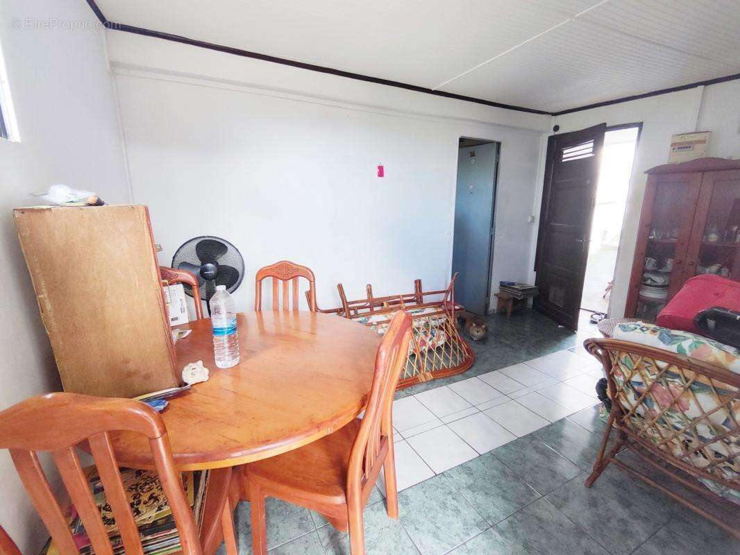 Maison à BASSE-TERRE