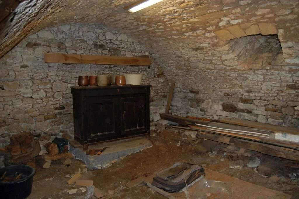 Maison à BEYNAC-ET-CAZENAC