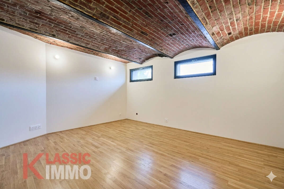 Loft d'exception 173 m² + 35 m² extérieur + 2 parking - photo 6