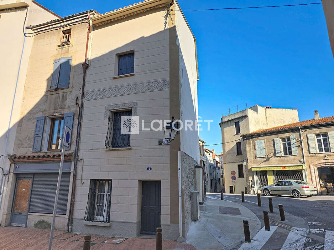 Maison  de village 3 faces 83 m² - 4 Chambres - Prades - photo 3