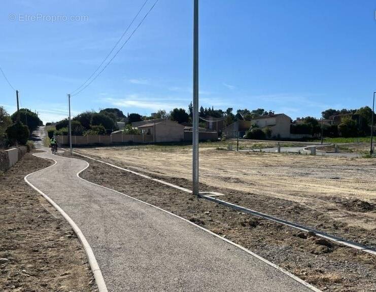 Terrain à LAVALETTE