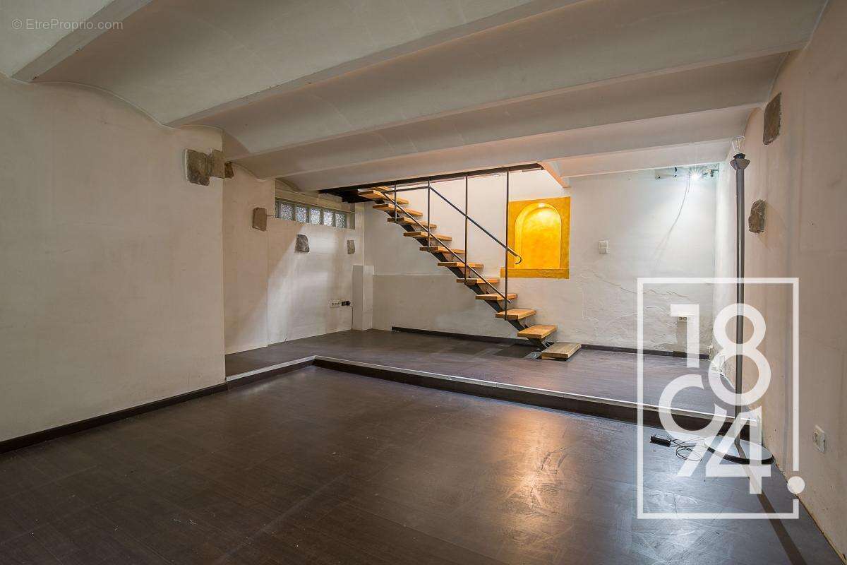Appartement à MARSEILLE-6E