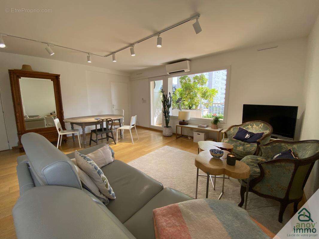 Appartement à LYON-8E