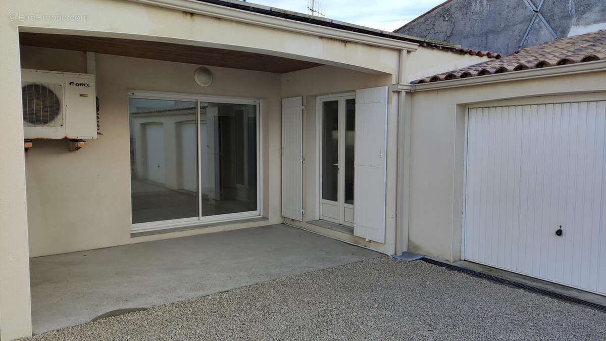 Maison à CROIX-CHAPEAU