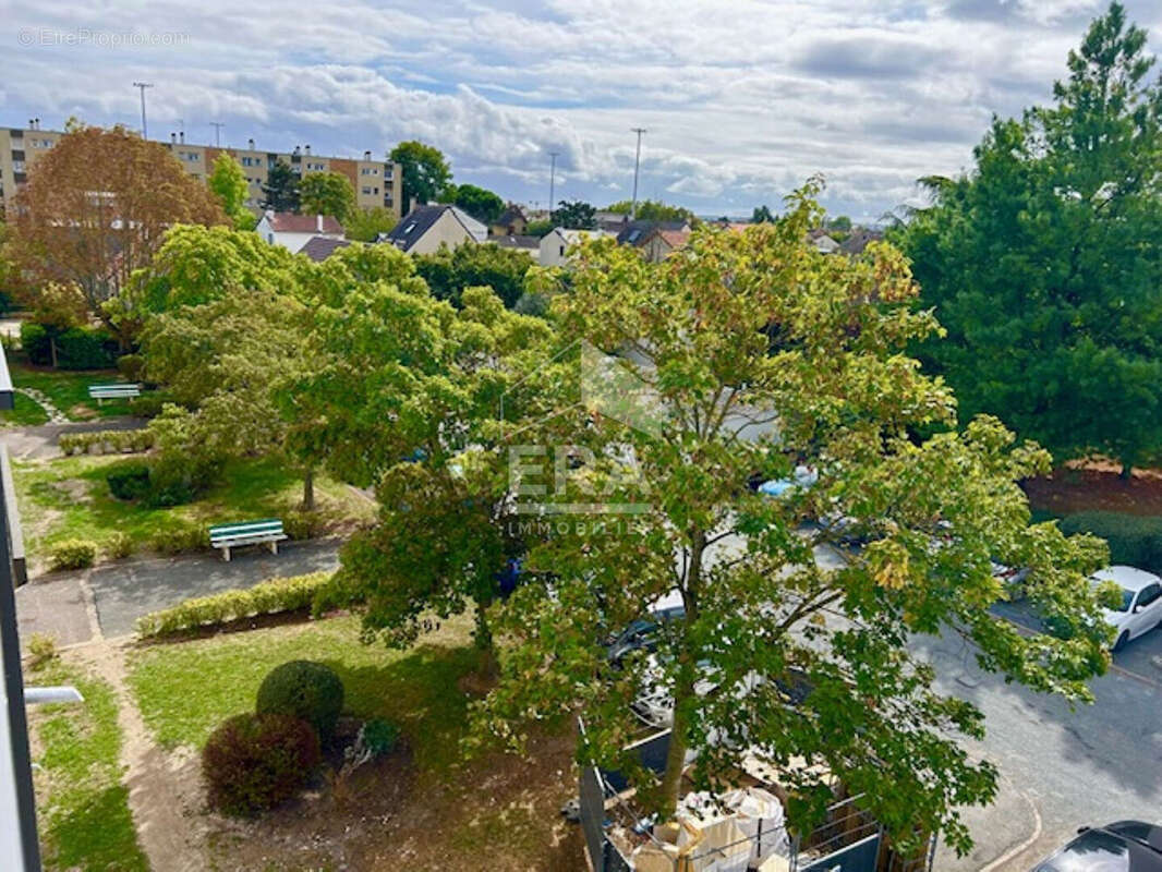 Appartement à SARTROUVILLE