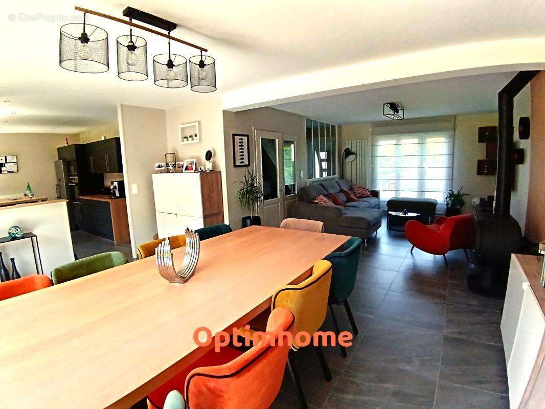 Maison individuelle de 163 m², 5 chambres, jardin - photo 2