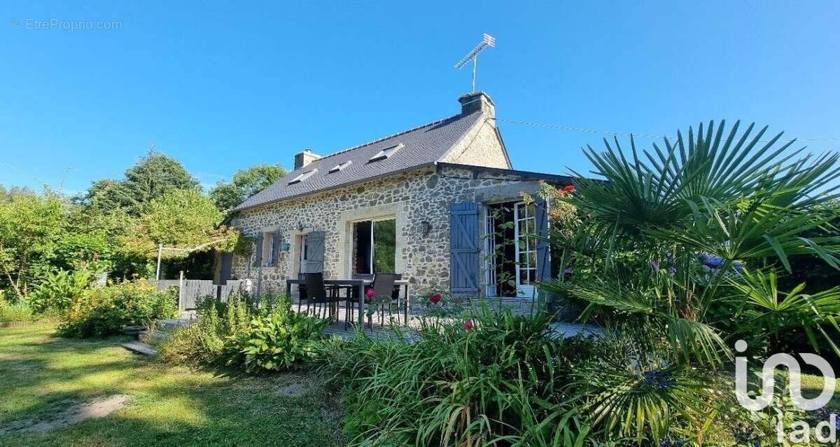 Photo 2 - Maison à ROSTRENEN