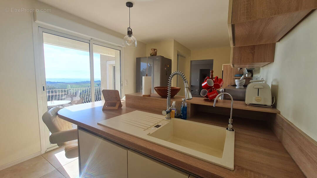 Magnifique villa avec vue panoramique sur 2746m² de terrain - photo 8