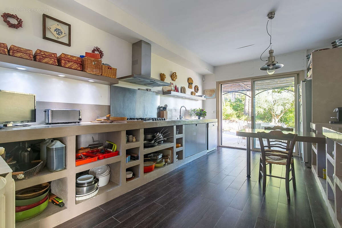 Maison à LE CASTELLET