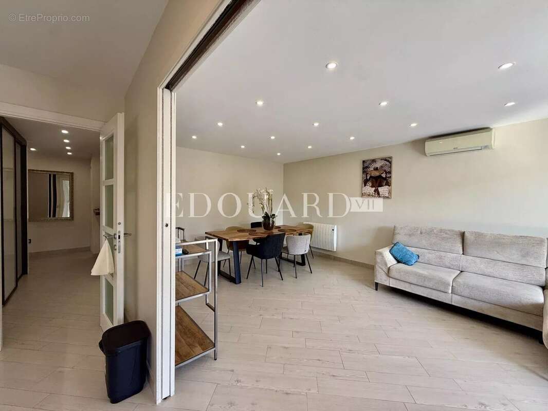 Appartement à ROQUEBRUNE-CAP-MARTIN