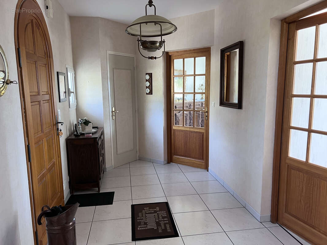 Erquy 22430, venez déposer vos valises dans cette belle maison avec très belle vue de 181 m2 - photo 4