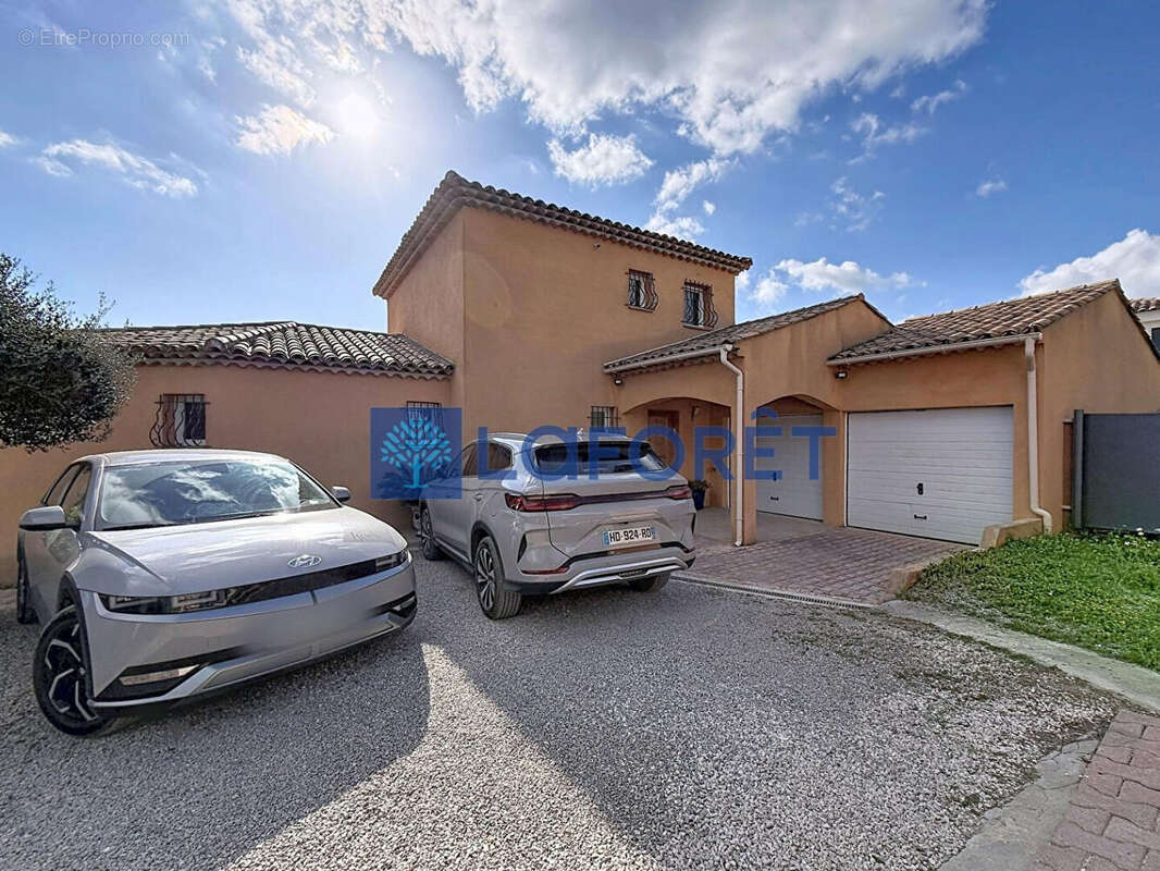 Maison à TRANS-EN-PROVENCE