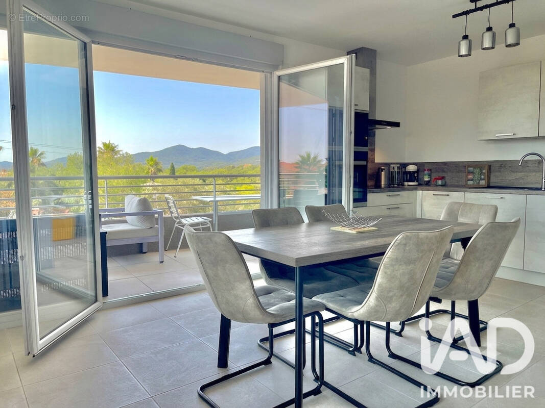Photo 1 - Appartement à PUGET-SUR-ARGENS